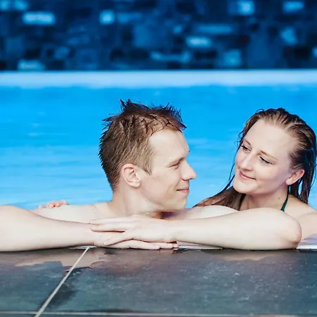 Vakantiehuis A&b Wellness 12 Personen Hunningen