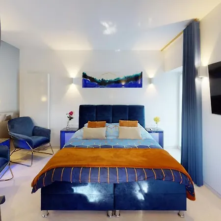 A&b Wellness 12 Personen Vakantiehuis *